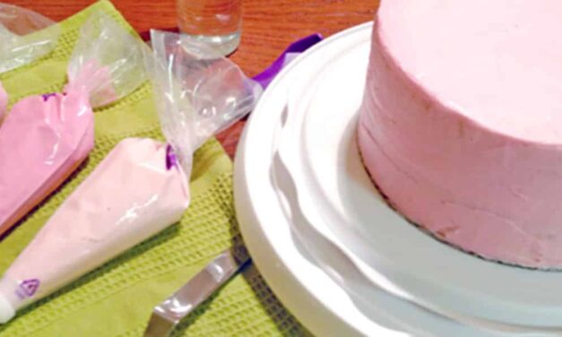 How to Decorate an Ombre Petal Buttercream Cake