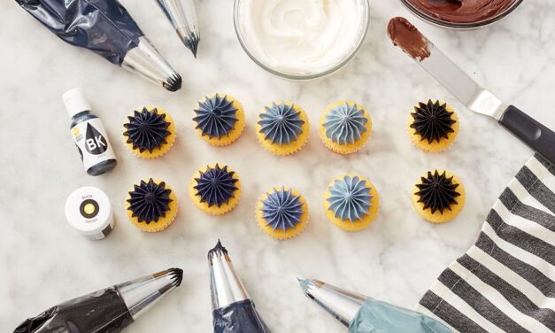 How to Make Black Frosting