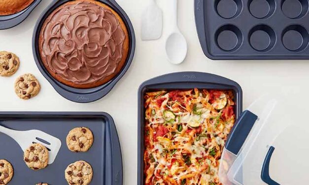 Wilton Bakeware Comparison Chart and Guide