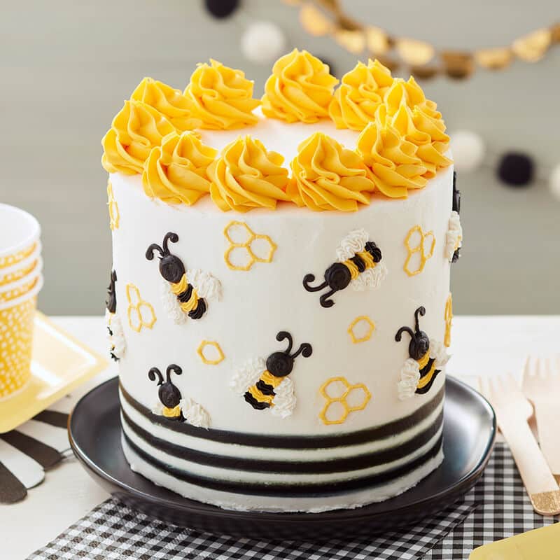 16 1M Bee-Cake