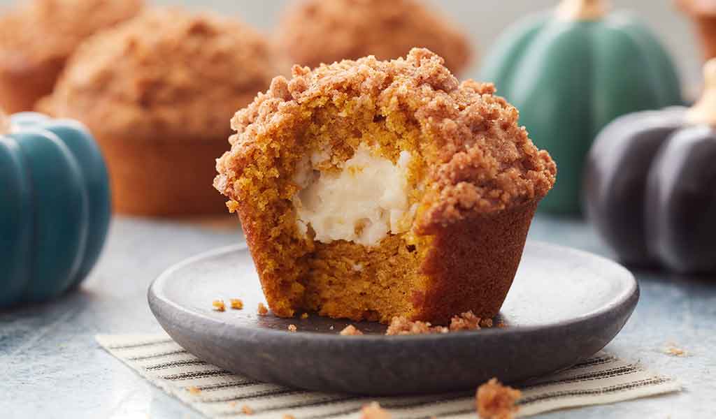 pumpkin-cream-cheese-muffins-2