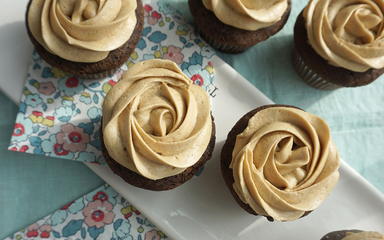 brown sugar buttercream cupcakes