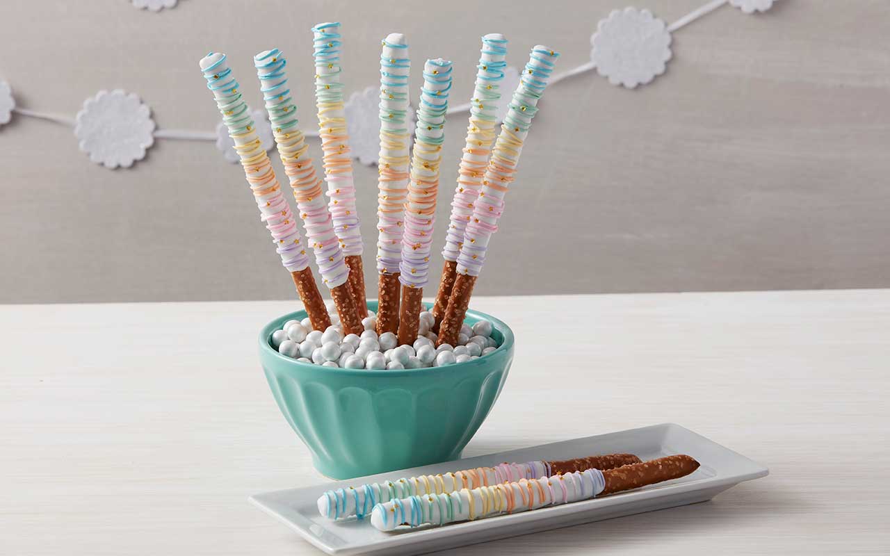 pastel-pretzel-rods-2