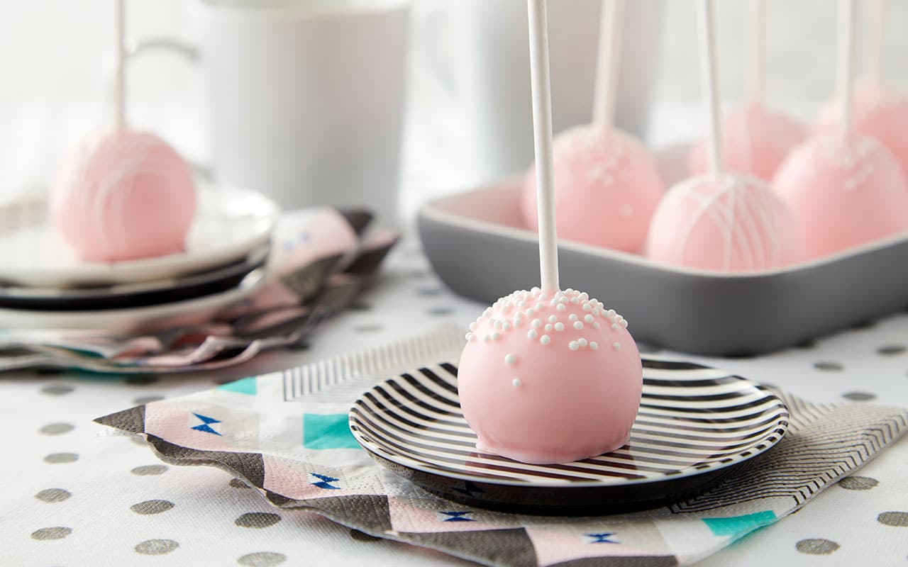 pink-cake-pops