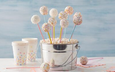 How to Use Candy Melts for Cake Pops