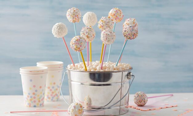 How to Use Candy Melts for Cake Pops