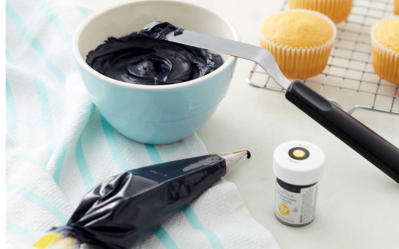 black-icing-color