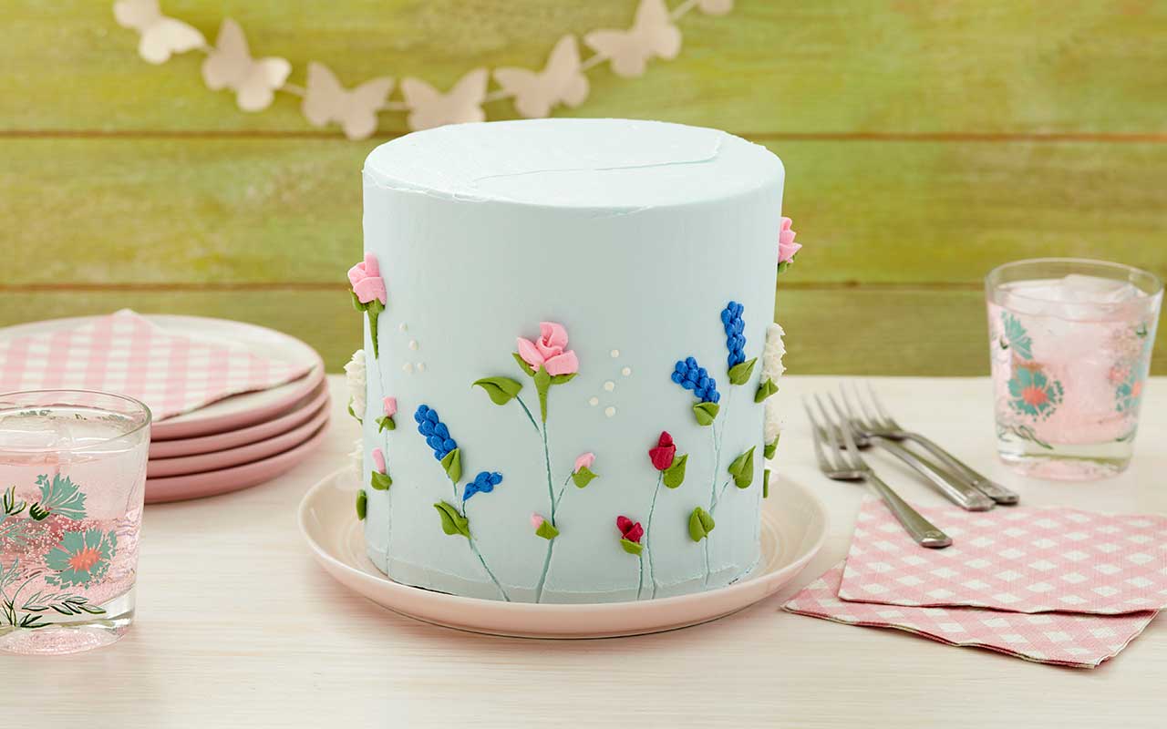 Buttercream3RosebudPetalsCakeHero_36541-02