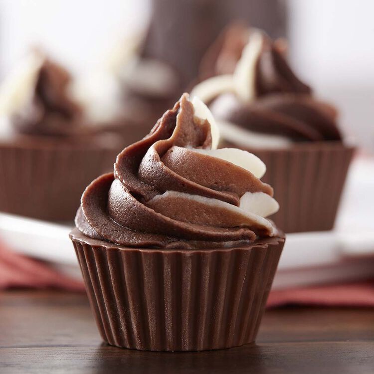 white-and-chocolate-mousse-cups