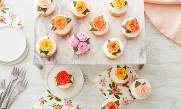How to Pipe Buttercream Roses