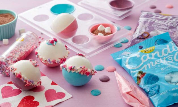 How to Make Hot Cocoa Bombs for Valentine’s Day