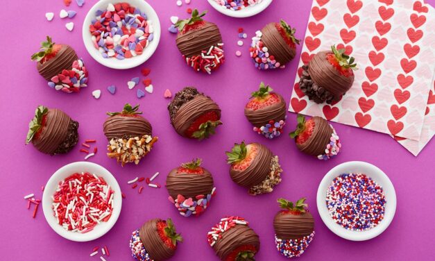 How to Make Chocolate-Covered Strawberries