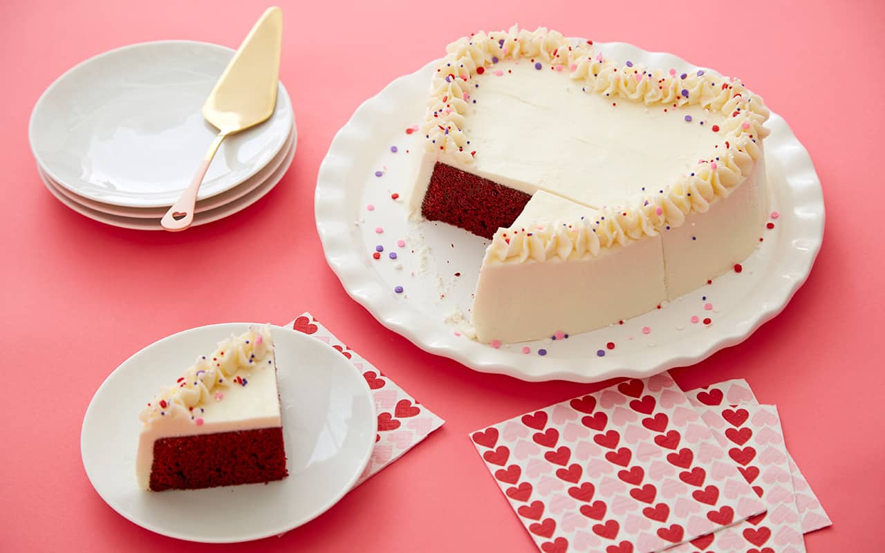 heart-shaped-cake