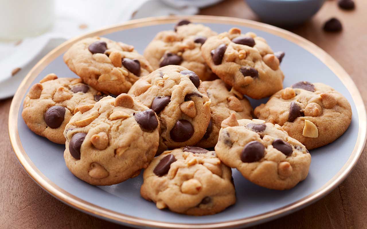 loaded-peanut-butter-chocolate-chip-cookies