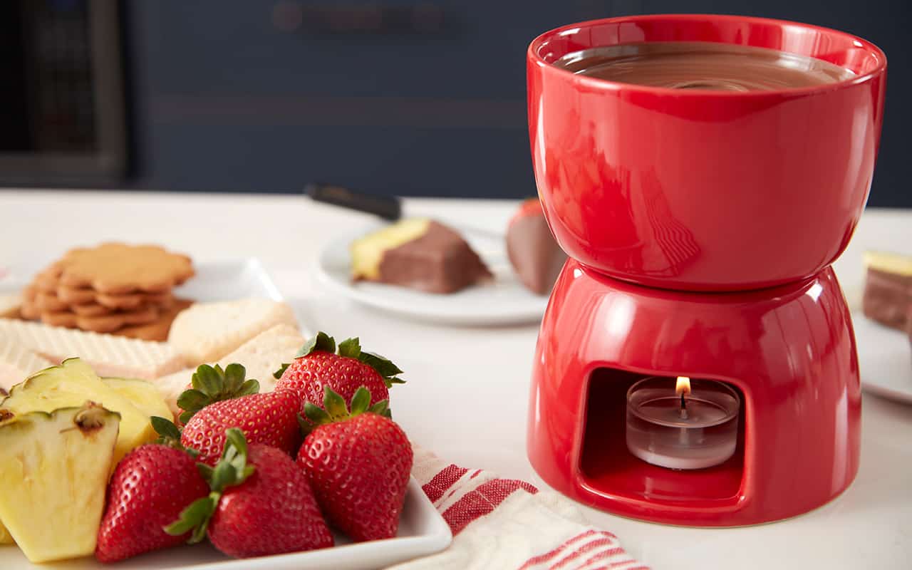 red-chocolate-fondue