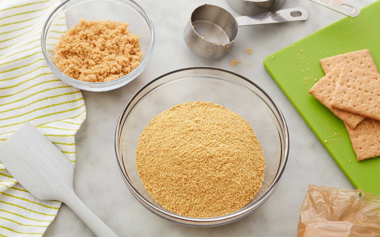 KeyLimePieStepOuts_407050_01_Blog graham cracker crust ingredients