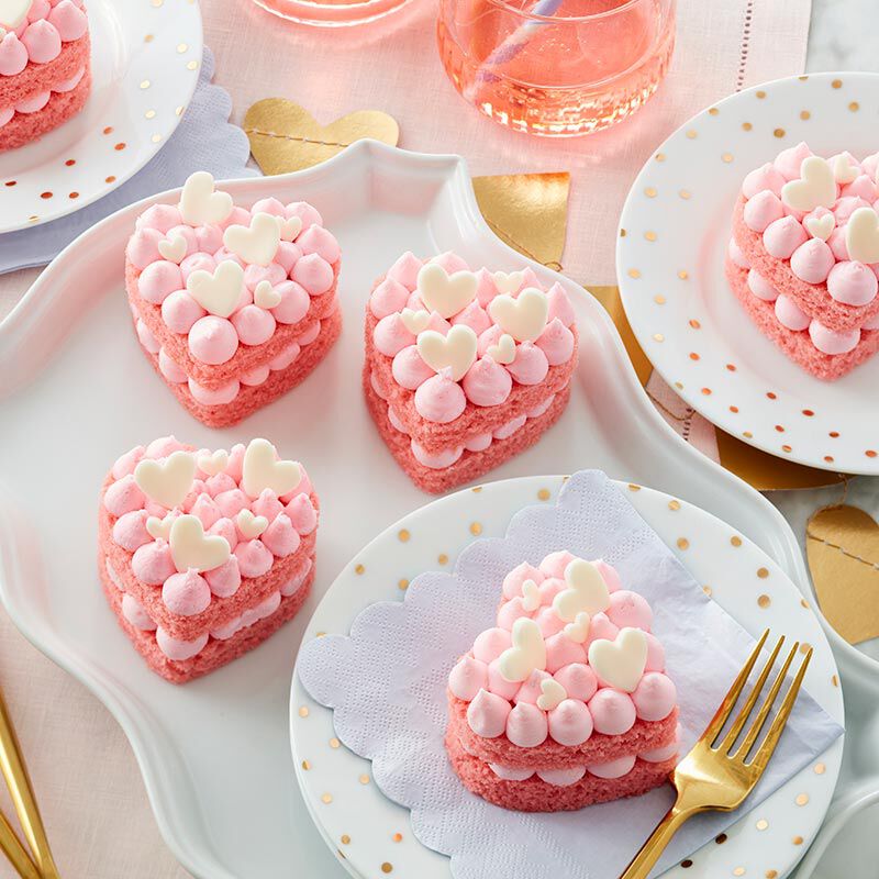 Strawberry-Heart-Mini-Cakes-01 mini strawberry heart cakes