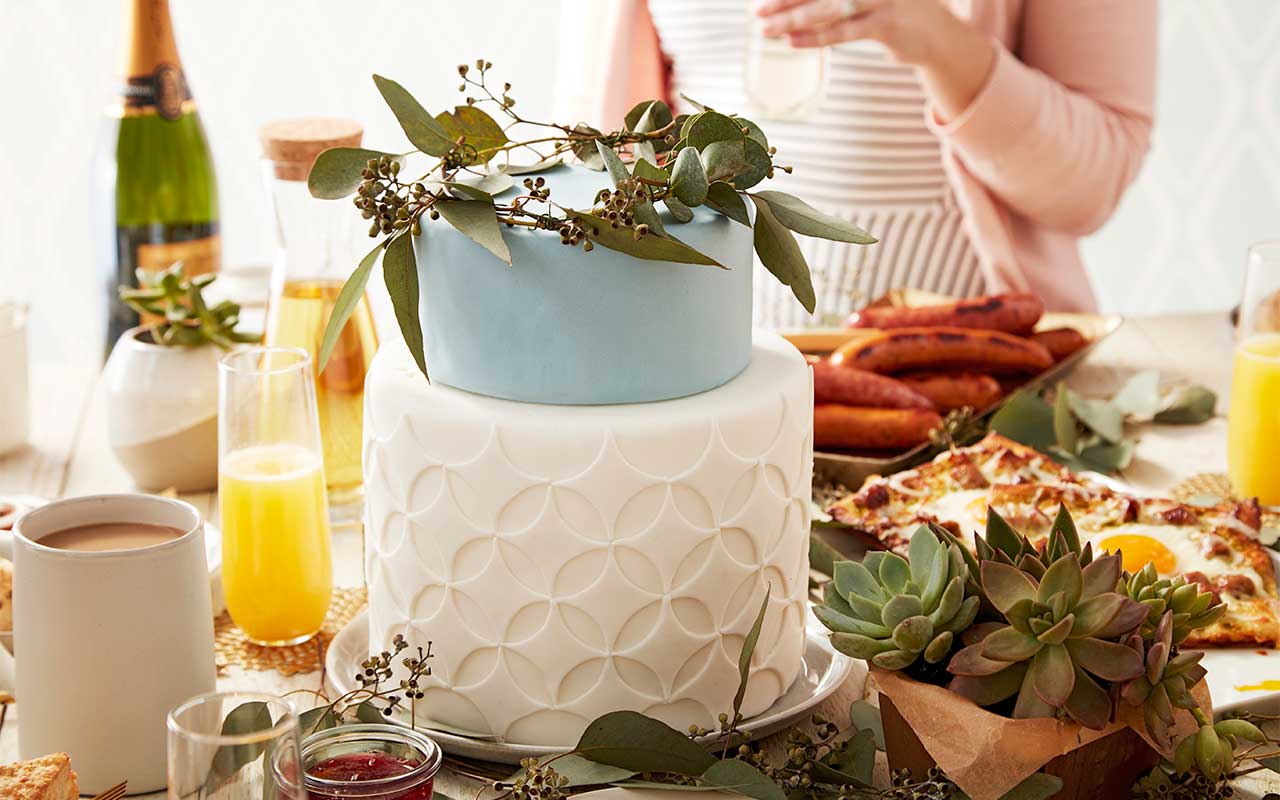 blue-wedding-cake blue wedding cake