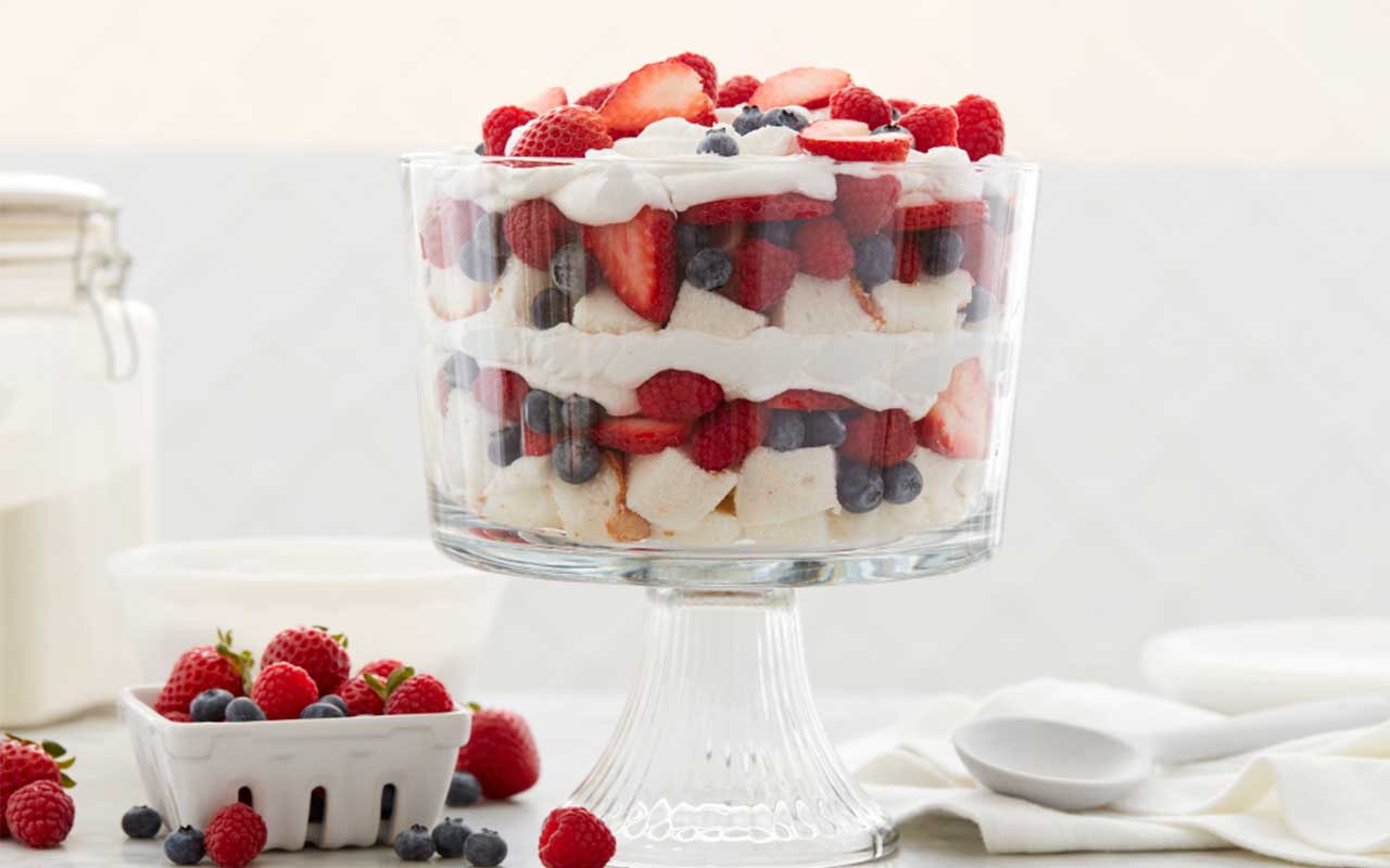 BerryTrifleFeature_285500_03