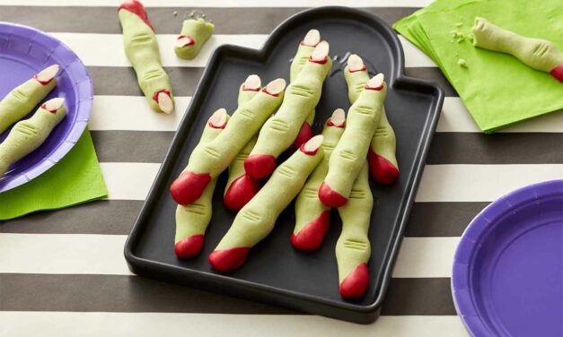 Creepy Green Witch Fingers Cookies